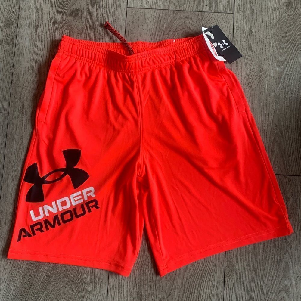 Under Armour protocol type 2.0 logo shorts loose fit